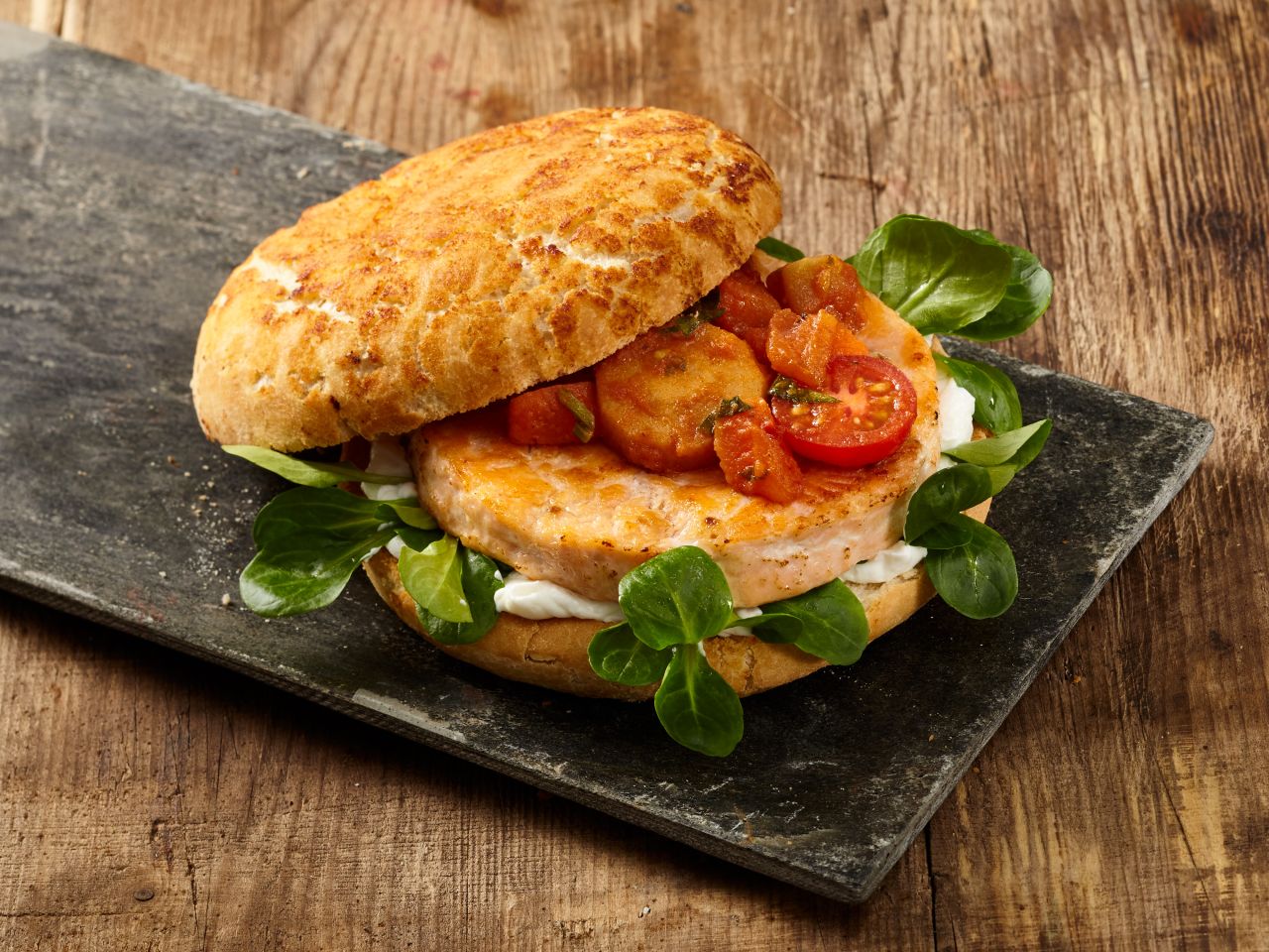 Premium Lachs BurgerPatties Aus Lachsfilet ohne Zusatzstoffe Ideal