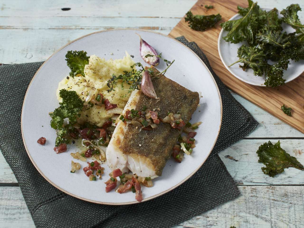 Gebratener Skrei mit Chorizo und Kartoffelpüree